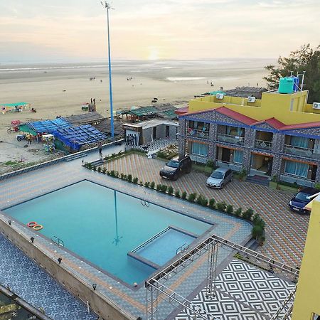 Goa Beach Resort On Beach 만다르모니 외부 사진